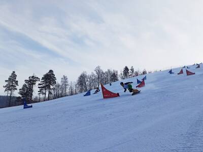 В Миассе прошли Всероссийские соревнования по сноуборду