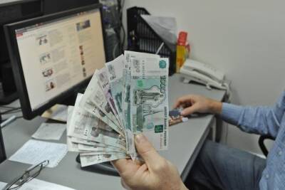 За липовые интим-услуги волгоградец перевел мошеннице 59700 рублей