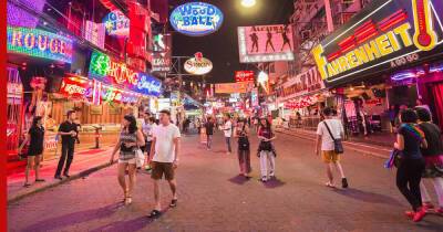 В Таиланде смягчили правила въезда для вакцинированных туристов