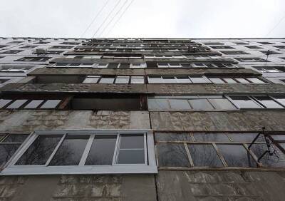 В Рязани 54-летний мужчина погиб после падения с девятого этажа