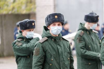 Более 3 тысяч жителей Псковской области собираются поставить на воинский учет