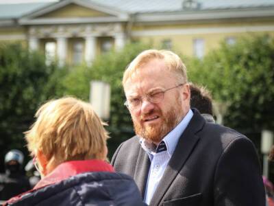 Депутата Милонова не пустили в Финляндию