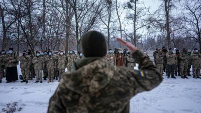 Украина отменяет призыв и увеличивает армию