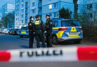 Полиция ищет вооруженного подростка в школе Гамбурга