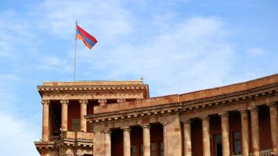 Правящая партия Армении выдвинула на пост президента кандидатуру министра Хачатряна