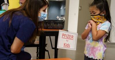 Pfizer попросит разрешить вакцину против COVID-19 для детей в возрасте до 5 лет - NYT
