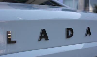 Нарушение технологии сборки привело к отзыву 2,7 тыс. внедорожников Lada Niva Travel