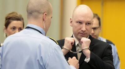 «Лишен сочувствия»: суд в Норвегии отказался освободить террориста Брейвика досрочно