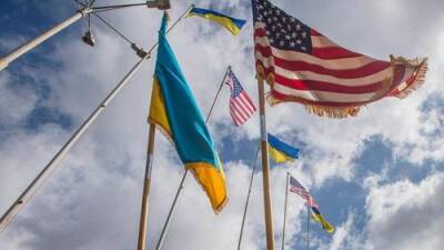 Джо Байден заявил Владимиру Зеленскому о «неизбежности» вторжения России на Украину
