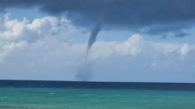 Видео: мини-торнадо пронесся над морем у берегов Нагарии