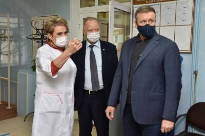 Любимов положительно оценил уровень вакцинации в Кораблинском районе