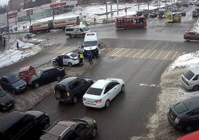 В Рязани произошла массовая авария с участием «скорой»