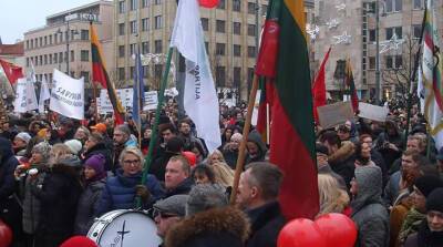 Недовольны все: предприятия Литвы находятся на пути к всеобщей забастовке