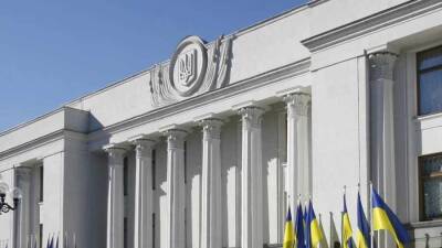 Украинские представители откровенно вредят Киеву на минских переговорах – военкор