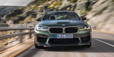 BMW представила в РФ автомобили новой специальной версии BMW M 50 Years Special Edition