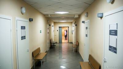 Женская консультация в уральском городе осталась без врачей