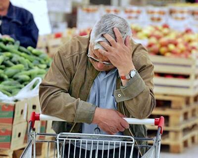 Ритейлеры предупредили о задержках с поставками овощей и фруктов из-за границы
