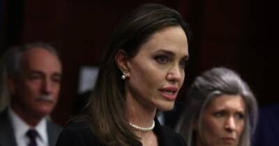 Анджелина Джоли разрыдалась во время выступления в Капитолии