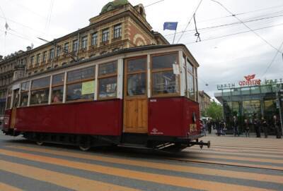 Петербург планирует взять в лизинг 54 трамвая в ретро-стилистике 50-60-х годов на 13 млрд рублей - interfax-russia.ru - Санкт-Петербург - Петербург