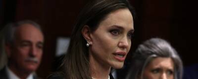 Анджелина Джоли призвала сенаторов США дополнить и принять закон о домашнем насилии