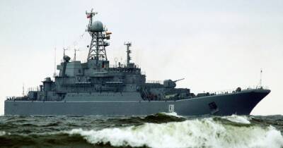 Шесть десантных кораблей прибыли в оккупированный Севастополь: Подробности военных учений РФ