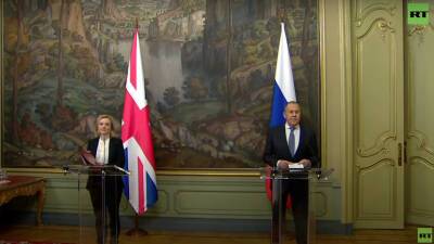 «Должны быть улицей с двусторонним движением»: Лавров — об отношениях России с Великобританией
