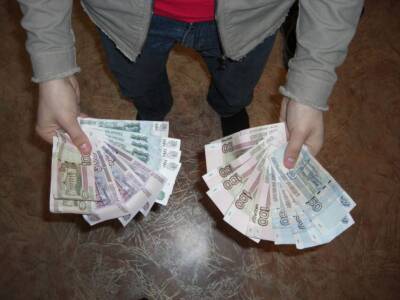 Средняя зарплата в Удмуртии за ноябрь 2021 года составила 39,7 тыс. рублей