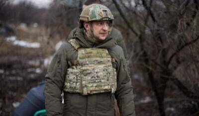 Скопление войск у границ Украины это психологическое давление «соседей» – Зеленский