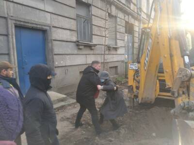 В Петербурге активисты заявили о продолжении подготовки к сносу здания ВНИИБ