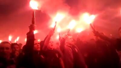 Украинские радикалы начали эвакуацию из Харькова