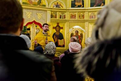 «Это все нам чужое»: православный эксперт объяснил, как церковь относится ко Дню всех влюбленных