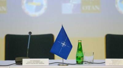 Снабжение Украины оружием остается “правом каждой нации” – генсек НАТО