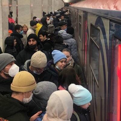 На фиолетовой ветке московского метро произошёл сбой