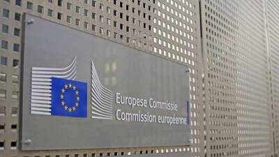 Еврокомиссия ухудшила прогноз инфляции из-за энергокризиса и кризиса поставок