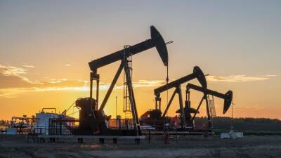 Bloomberg: дополнительные доходы России из-за роста цен на нефть составят более $65 млрд