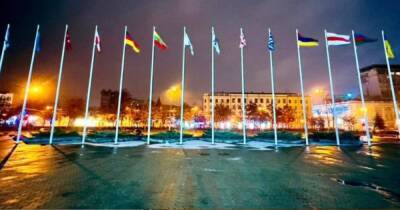 Беларусь направила Украине ноту протеста из-за замены флага в Днепре (фото)