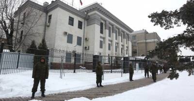 Посольство РФ в Киеве готовится к эвакуации, — СМИ