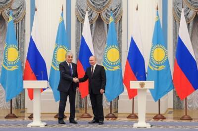 Токаев поблагодарил Путина и ОДКБ за помощь в отражении атаки на Казахстан