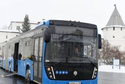 Новый автобус-гармошку на 160 человек тестируют в Казани