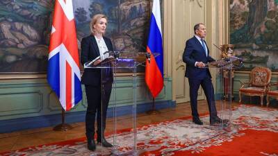 Захарова рассказала подробности переговоров Лаврова и Трасс