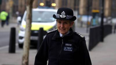 Глава полиции Лондона подала в отставку
