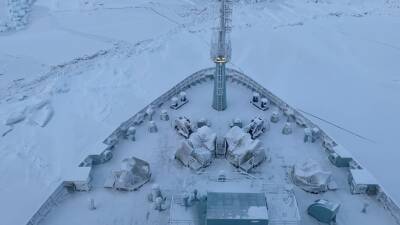 Ледокол «Арктика» впервые повёл суда с Чукотки в Архангельск — видео