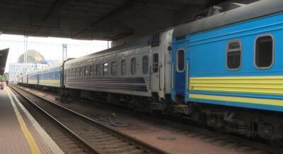 Коснется тысяч пассажиров: Укрзализныця вернула два популярных поезда – не курсировали с 2020 года
