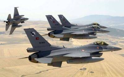 Самолёты ВВС Турции нарушили воздушные границы Ирака и нанесли авиаудар по окрестностям города Синджар