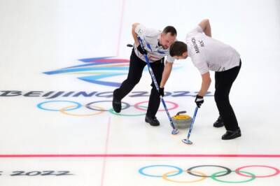 Мужская сборная России по керлингу уступила Швейцарии на Олимпиаде в Пекине