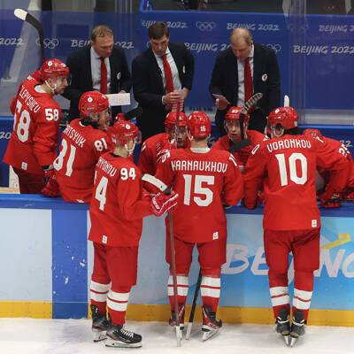 Российские хоккеисты открыли счет в матче с Данией