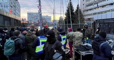 Силовики блокируют площадь возле Апелляционного суда и препятствуют народным депутатам, — Геращенко (ФОТО)