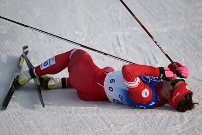 Тверская лыжница Непряева заплакала во время интервью после четвертого места на Олимпиаде