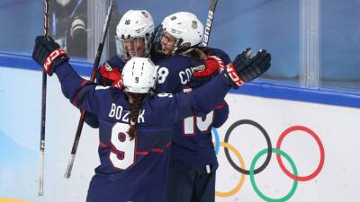 Хоккеистки США вышли в полуфинал на Играх в Пекине