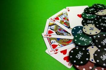 Покер без депозита: как получить бонусы за регистрацию?